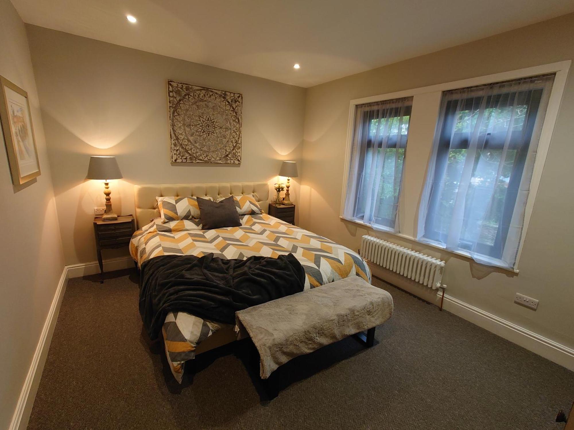 Newly Renovated 2-Bed Bungalow Bath Exterior photo